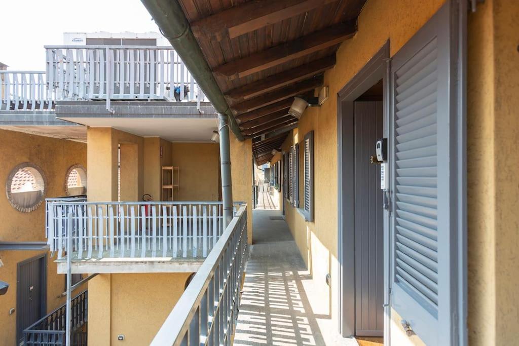 My Charming Apartments Ai Navigli-Vigevano Suite Milan Exterior photo